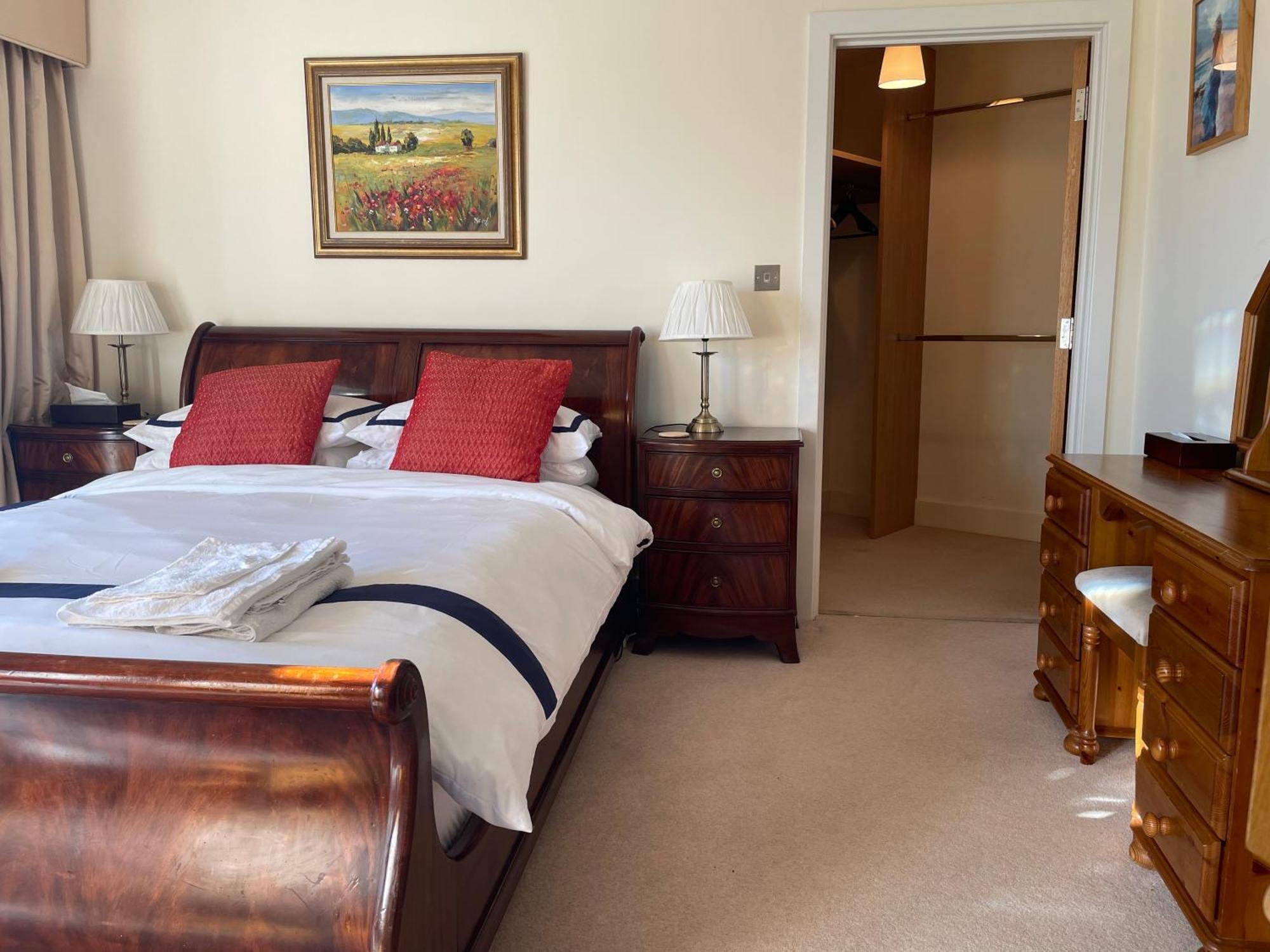 Top Floor En-Suite Double Bedrooms With Great View Of Windsor Castle & Free Parking Exterior foto