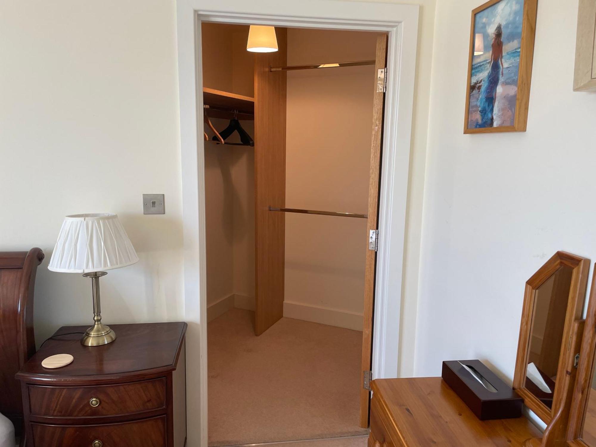 Top Floor En-Suite Double Bedrooms With Great View Of Windsor Castle & Free Parking Exterior foto